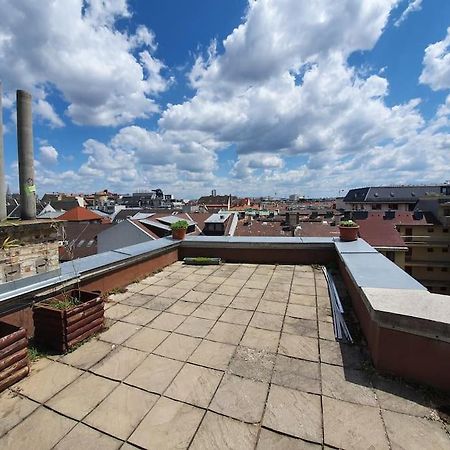 Master Apartment With Air Condition And Separated Rooftop Terrace Budapest Bagian luar foto